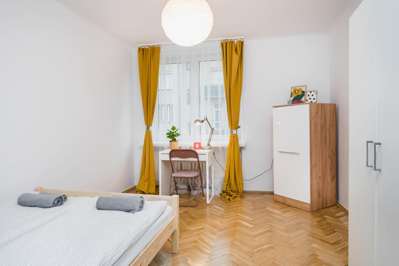 Sunshine Parkside Hideaway - 3 Bedroom - By Upstairs Kraków Zewnętrze zdjęcie